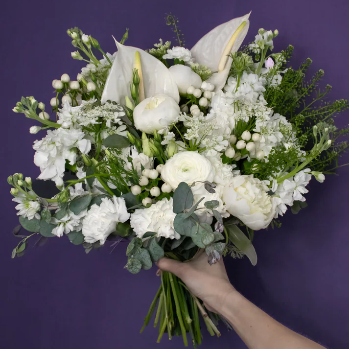 The Most Popular Wedding Flowers by Season
